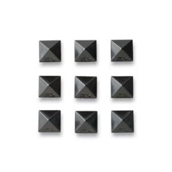 Dakine Pyramid Studs
